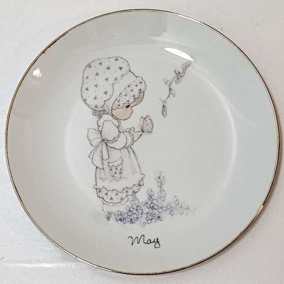 Precious Moments Months of the Year Plates - May - Picture 11 of 12